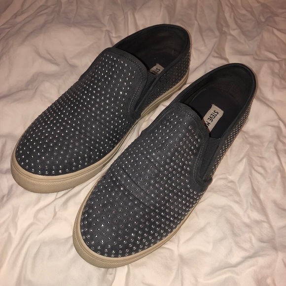 ⚡️STEVE MADDEN Studded Slip-on Sneaker ‘Excitt’ Stylish Casual Shoe | Size 8 - Picture 2 of 9
